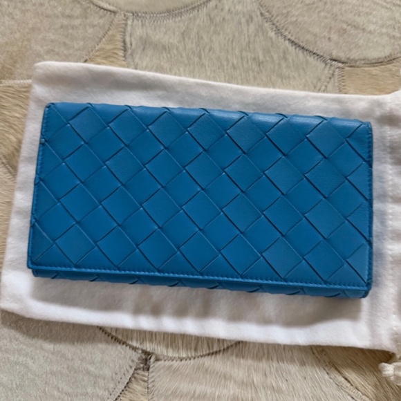 Bottega Veneta Intrecciato Large Flap Wallet With Snap - Picture 6 of 7